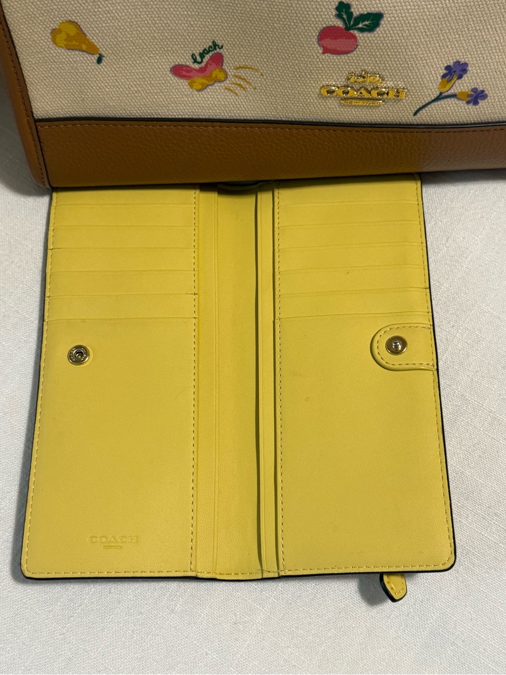 Coach tote bag and wallet - Picture 3 of 7